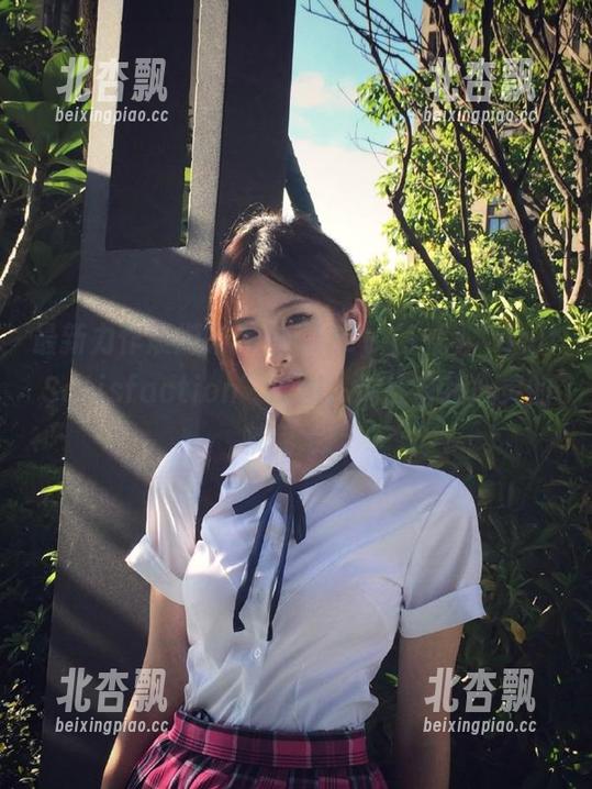 最新力作震撼来袭：Hizzy (히지)“SelfSatisfaction”原图，捕捉自我心灵的瞬间.txt